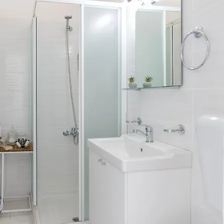 Cozy&quiet Nest * Loutraki (Corinthia)